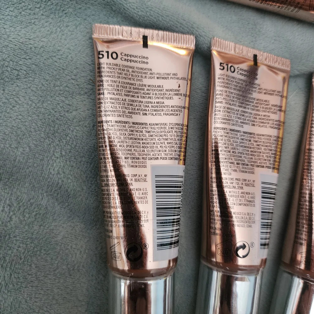 4 Revlon Photoready Candid Glow Buildable Foundation 510 Cappuccino
